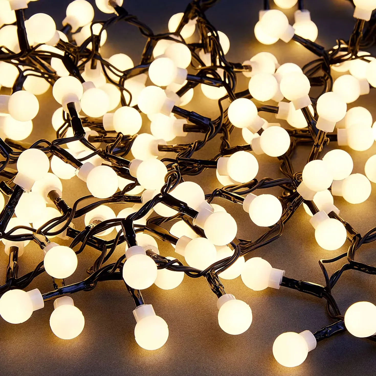 WHITE BULBS LED-Lichterkette